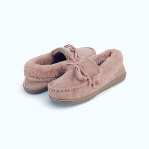New Floopi Women’s Microsuede Moccasin Slippers Medium Taupe
